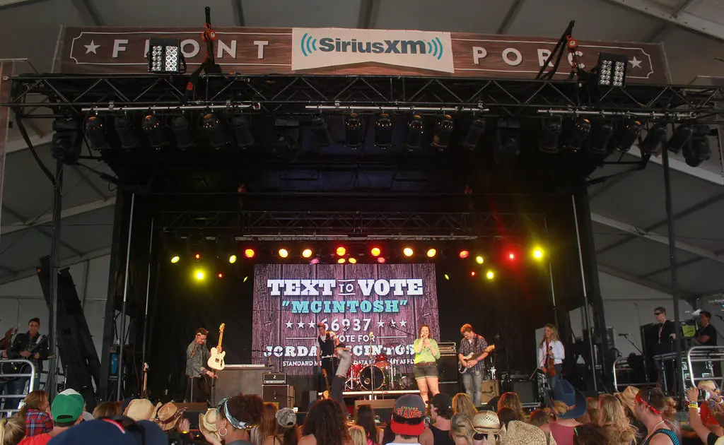 Boots-and-Hearts-02-1024x630