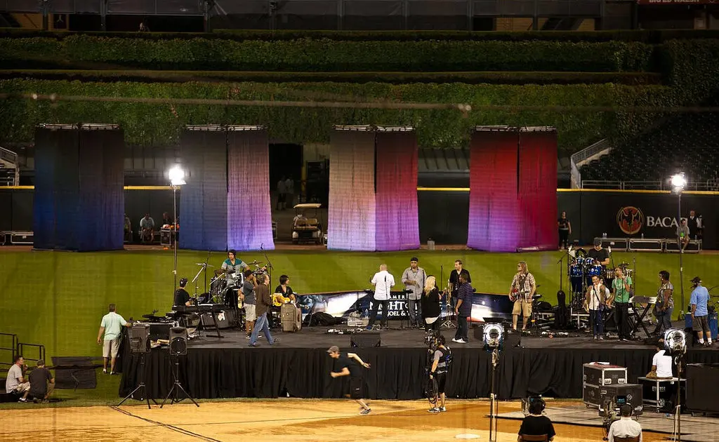 Joel-Osteen-01-1024x630